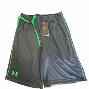 New under Armour men’s heat gear shorts size small